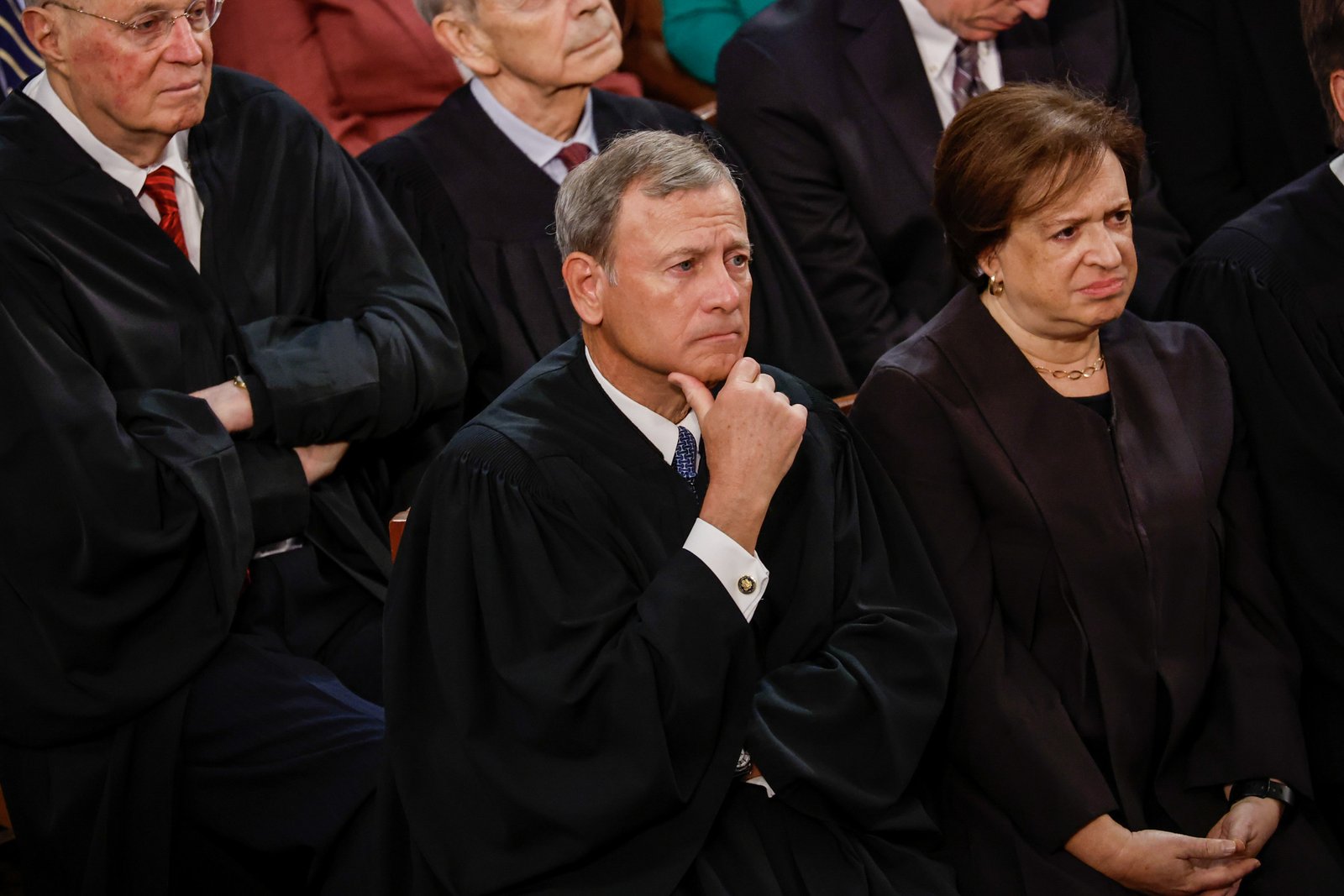 Chief Justice Warns of Four Areas of Concern in Supreme Court’s End of Year Report