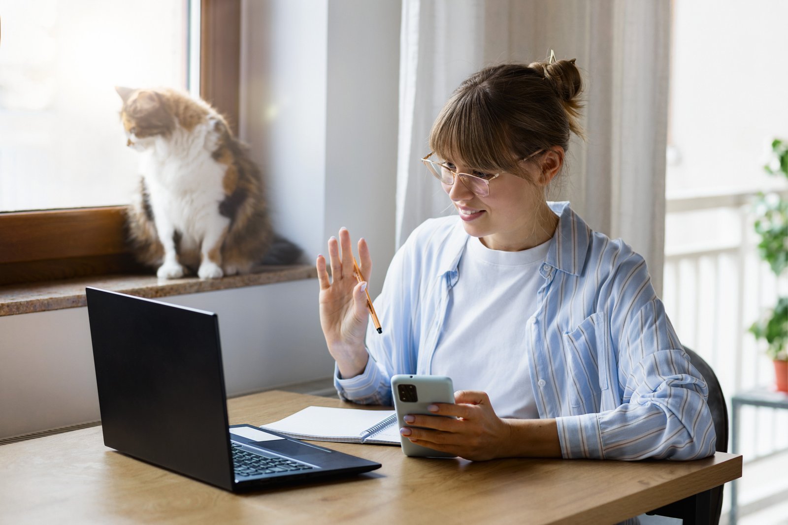 Hysterics as Cat Owner Discovers Harsh Reality of Remote Work—’Killing Me’